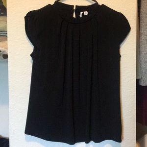 Elle cap sleeve blouse